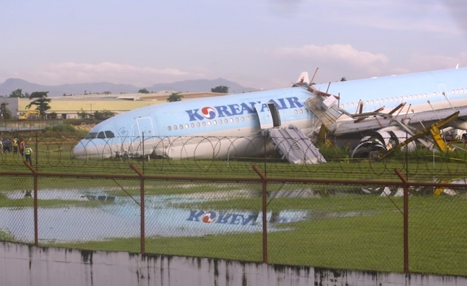 No injuries reported after Korean Air flight overruns Cebu runway